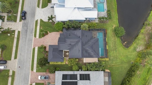 8124 37TH AVENUE CIRCLE W, Bradenton, FL 34209