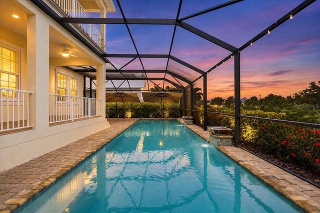 8124 37TH AVENUE CIRCLE W, Bradenton, FL 34209