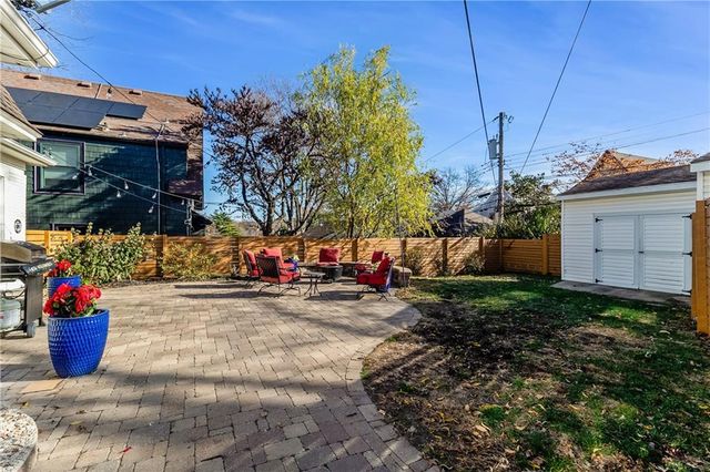 23 E 69TH Street, Kansas City, MO 64113