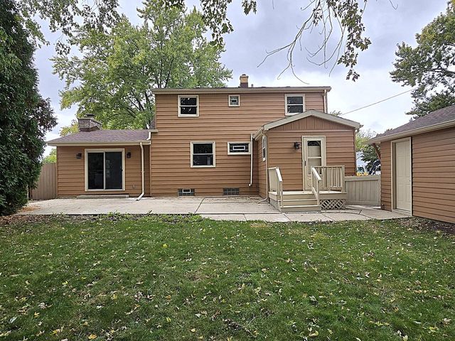 5020 S 28th STREET, Greenfield, WI 53221