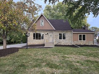5020 S 28th STREET, Greenfield, WI 53221