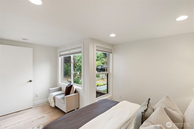 4020 47th Avenue S, Seattle, WA 98118