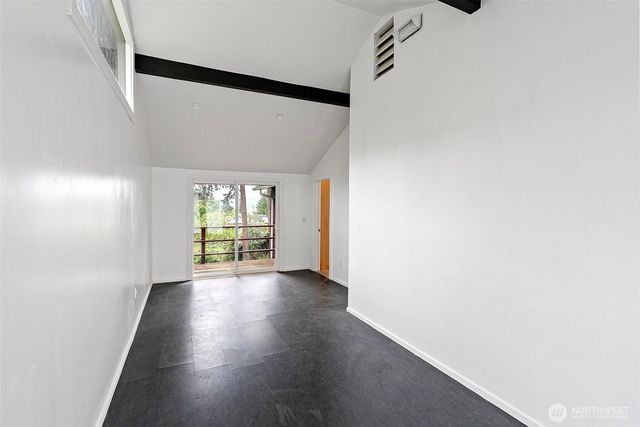 4020 47th Avenue S, Seattle, WA 98118