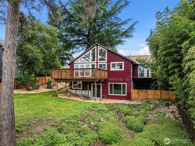 4020 47th Avenue S, Seattle, WA 98118