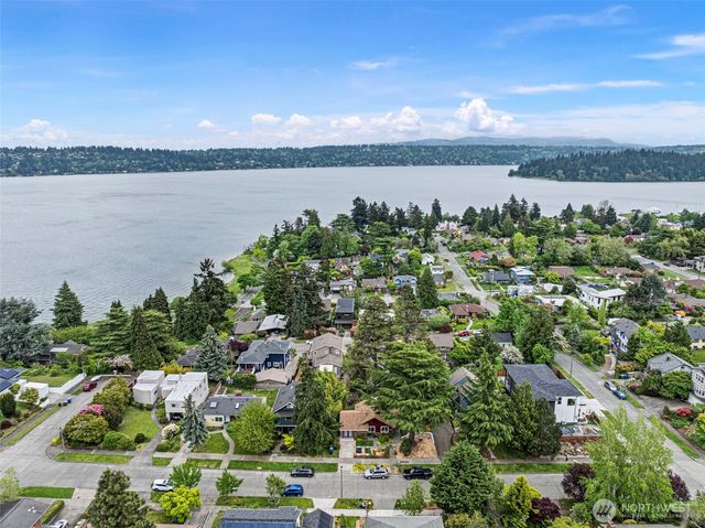 4020 47th Avenue S, Seattle, WA 98118