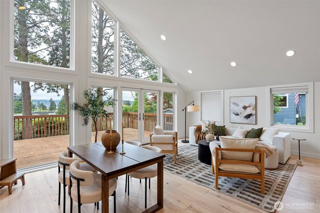 4020 47th Avenue S, Seattle, WA 98118