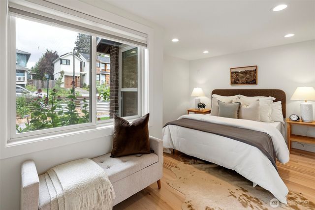 4020 47th Avenue S, Seattle, WA 98118
