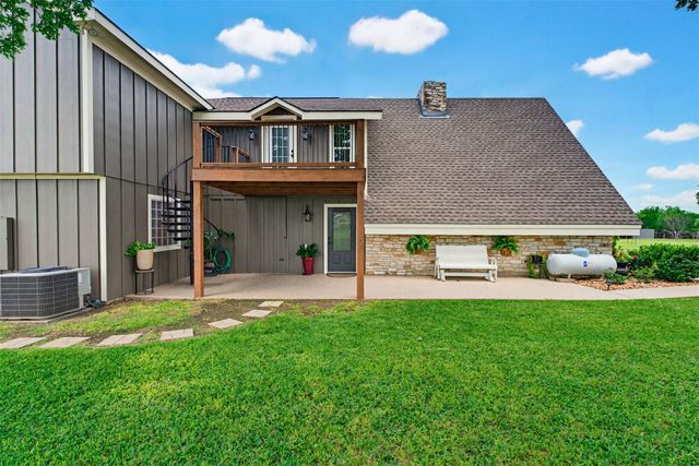 489 Boyd LN, Rockdale, TX 76567