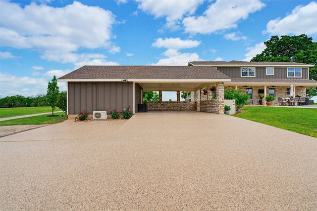 489 Boyd LN, Rockdale, TX 76567
