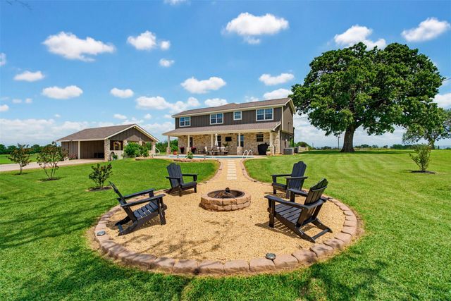489 Boyd LN, Rockdale, TX 76567