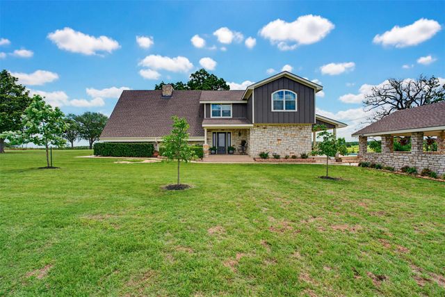 489 Boyd LN, Rockdale, TX 76567
