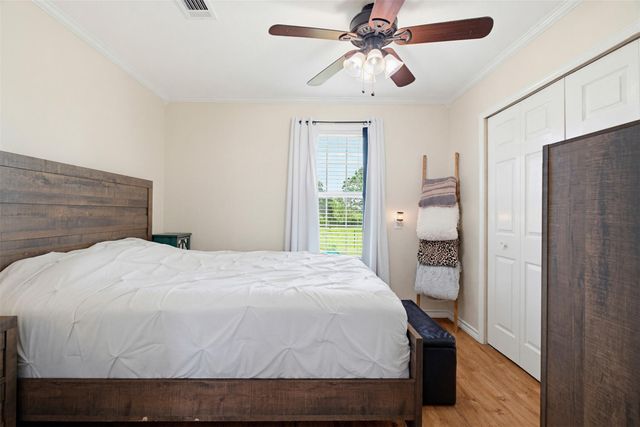 489 Boyd LN, Rockdale, TX 76567