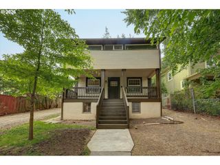 1827 Se OAK St, Portland, OR 97214