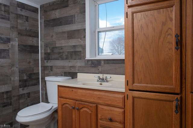 1201 N Kerby Road, Corunna, MI 48817