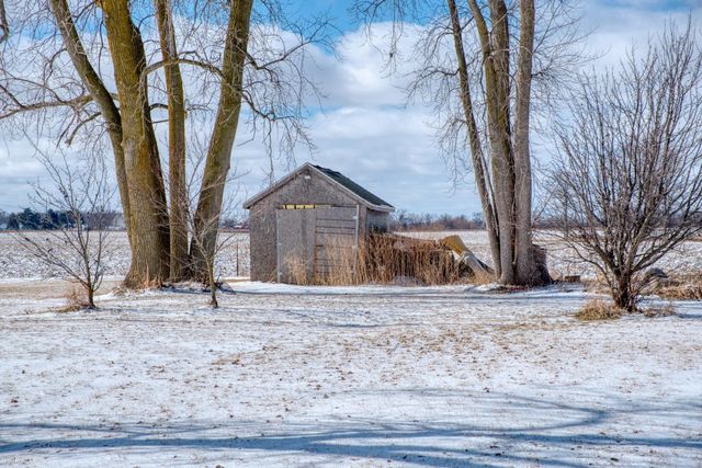 1201 N Kerby Road, Corunna, MI 48817