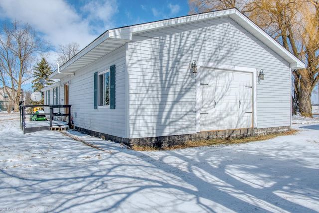 1201 N Kerby Road, Corunna, MI 48817