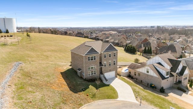 3056 Dogwood Trl, Spring Hill, TN 37174