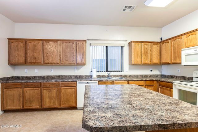 1442 E SADDLEBROOK Court, Casa Grande, AZ 85122