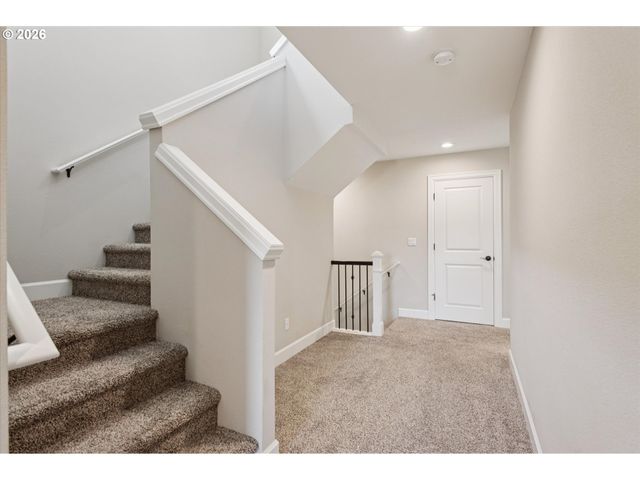 17230 Nw CATALPA St, Portland, OR 97210