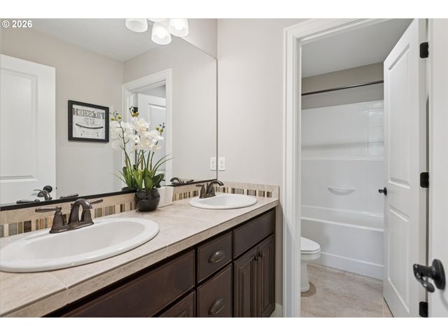 17230 Nw CATALPA St, Portland, OR 97210