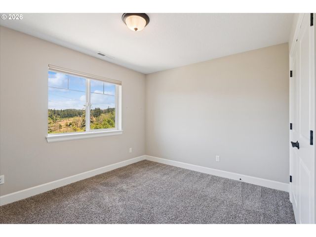 17230 Nw CATALPA St, Portland, OR 97210