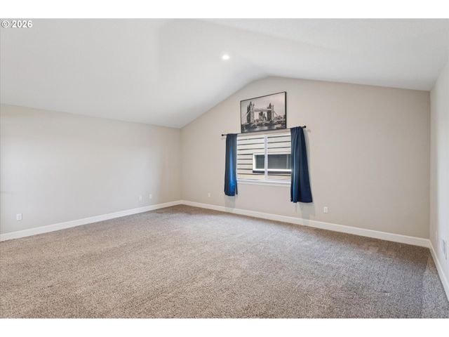 17230 Nw CATALPA St, Portland, OR 97210
