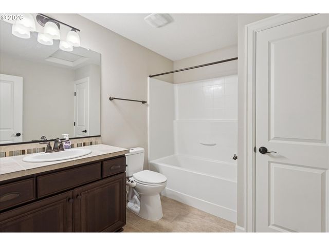 17230 Nw CATALPA St, Portland, OR 97210