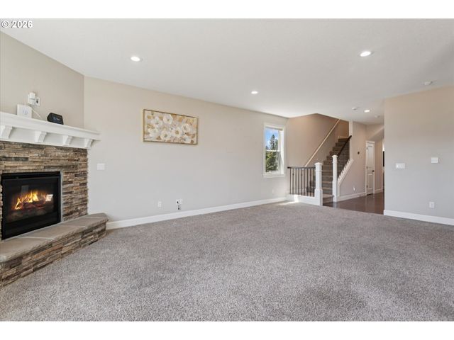 17230 Nw CATALPA St, Portland, OR 97210