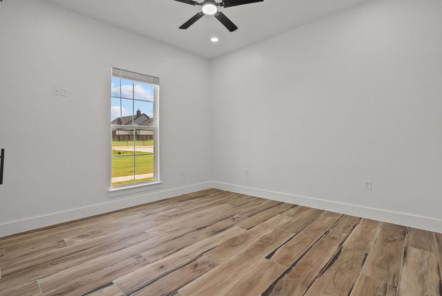1015 Pilgrim Trail, Weatherford, TX 76088