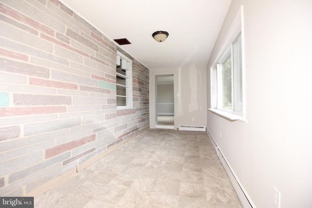 913 FAIRVIEW AVE, Bristol, PA 19007