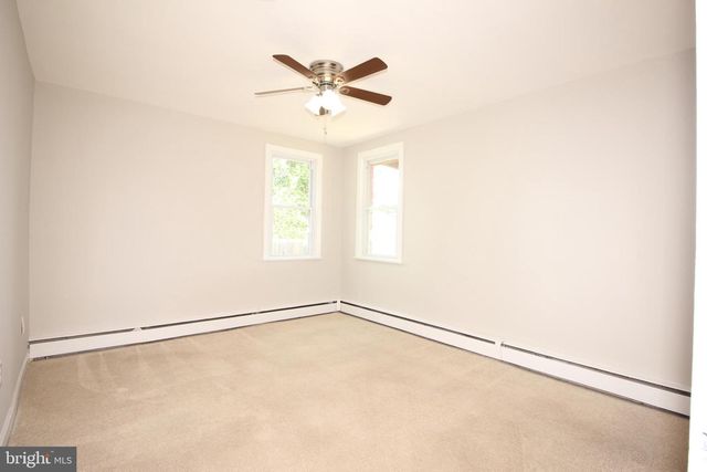 913 FAIRVIEW AVE, Bristol, PA 19007