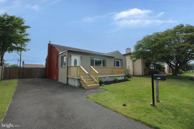 913 FAIRVIEW AVE, Bristol, PA 19007