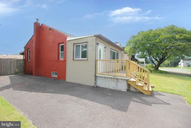 913 FAIRVIEW AVE, Bristol, PA 19007