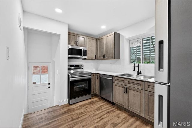 2170 Telegraph Road, St Louis, MO 63125