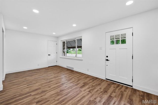 2170 Telegraph Road, St Louis, MO 63125