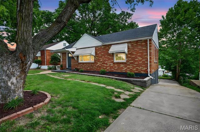 2170 Telegraph Road, St Louis, MO 63125