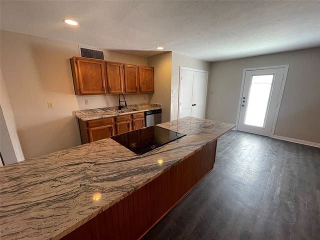 407 Woodcrest Way, Forney, TX 75126