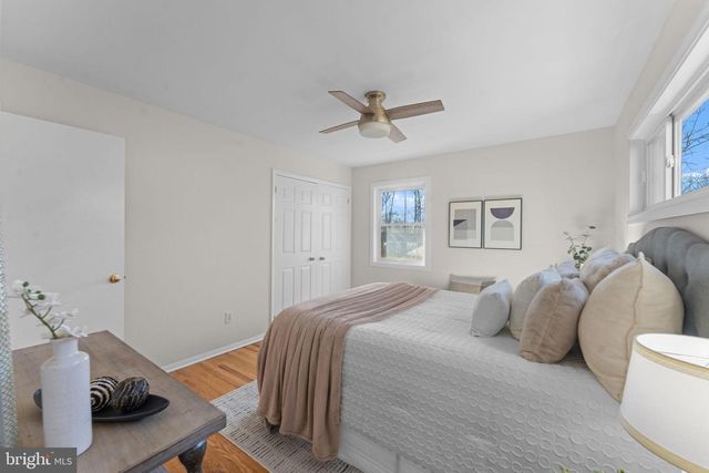 7448 LONG PINE DR, Springfield, VA 22151