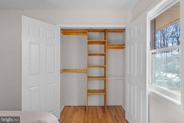 7448 LONG PINE DR, Springfield, VA 22151