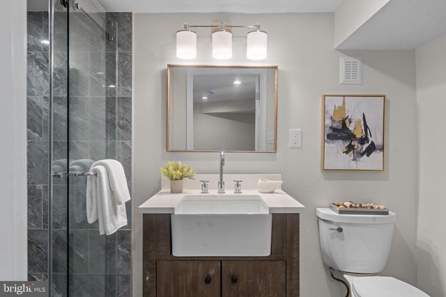 7448 LONG PINE DR, Springfield, VA 22151