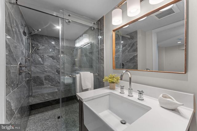 7448 LONG PINE DR, Springfield, VA 22151