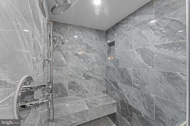 7448 LONG PINE DR, Springfield, VA 22151