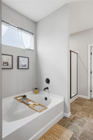 1560 Englewood Court, Maineville, OH 45039