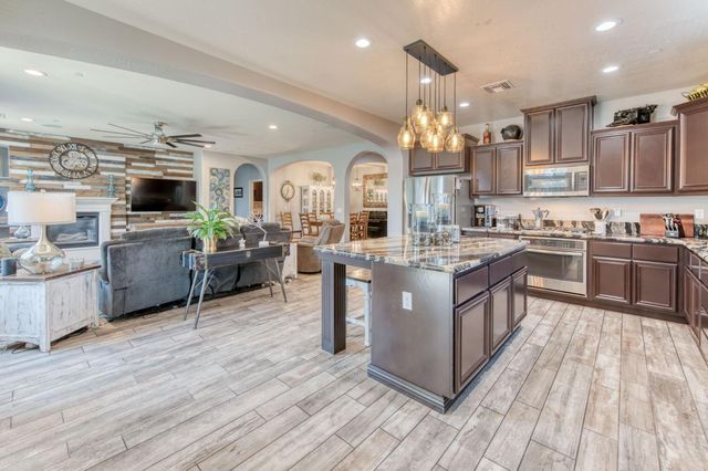 3044 N Jason Avenue, Fresno, CA 93737