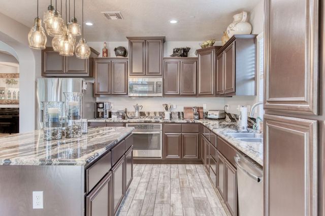 3044 N Jason Avenue, Fresno, CA 93737