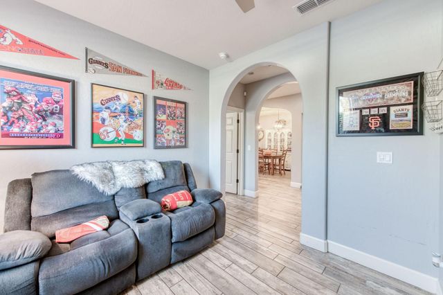 3044 N Jason Avenue, Fresno, CA 93737