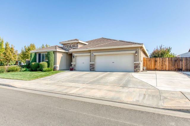 3044 N Jason Avenue, Fresno, CA 93737