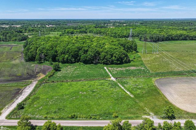 3236 S Henderson Road, Davison, MI 48423
