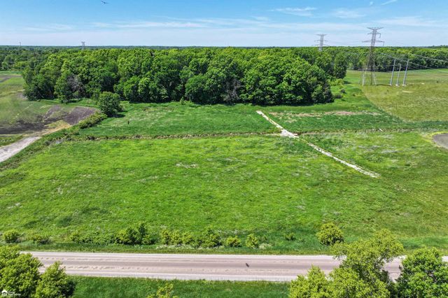 3236 S Henderson Road, Davison, MI 48423