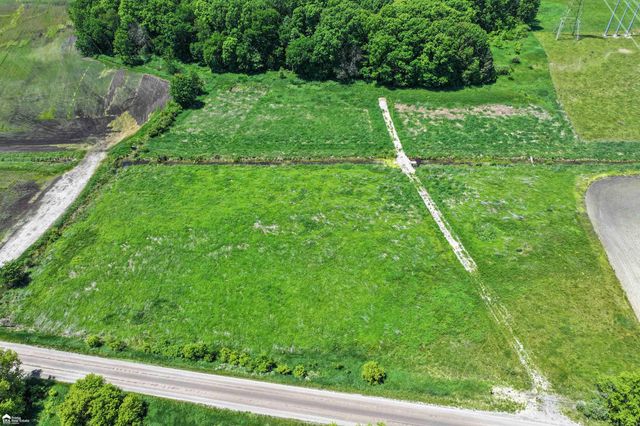 3236 S Henderson Road, Davison, MI 48423